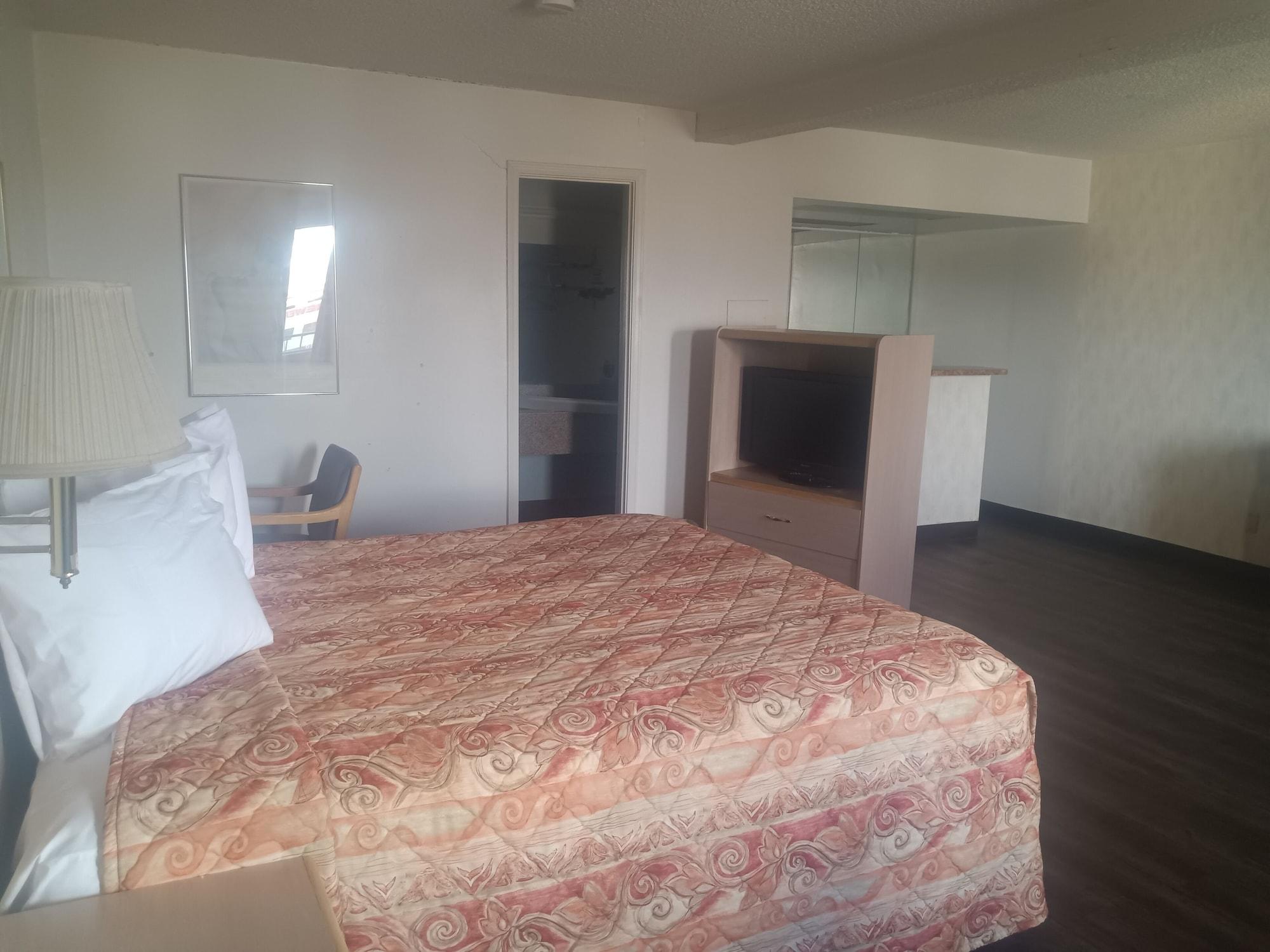 Midtown Inn & Suites Albuquerque Buitenkant foto