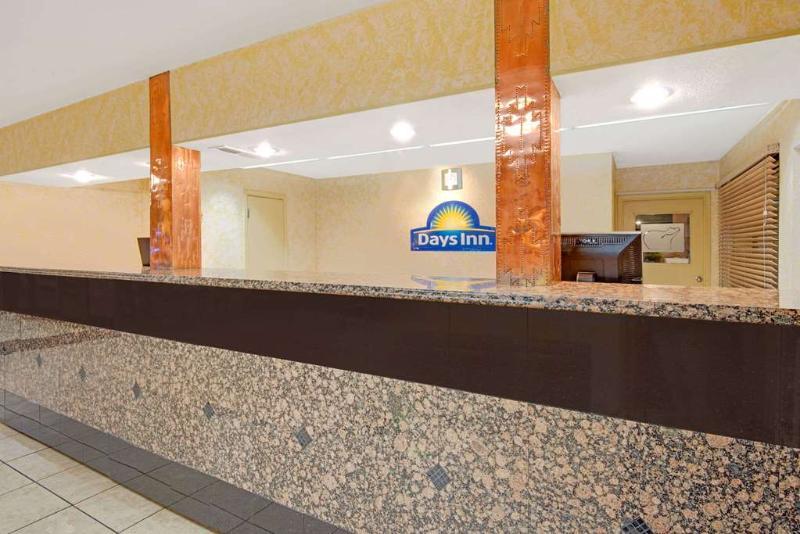 Midtown Inn & Suites Albuquerque Buitenkant foto