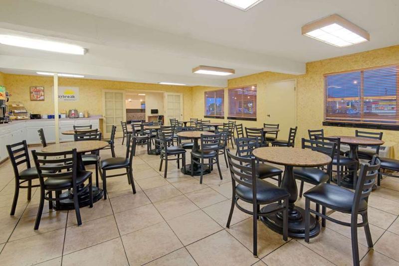 Midtown Inn & Suites Albuquerque Buitenkant foto
