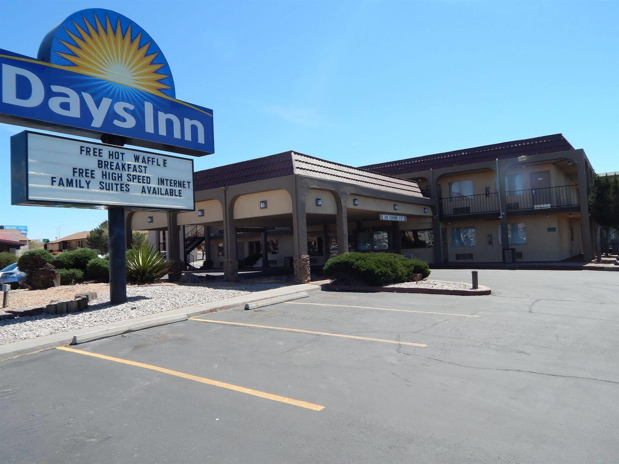 Midtown Inn & Suites Albuquerque Buitenkant foto