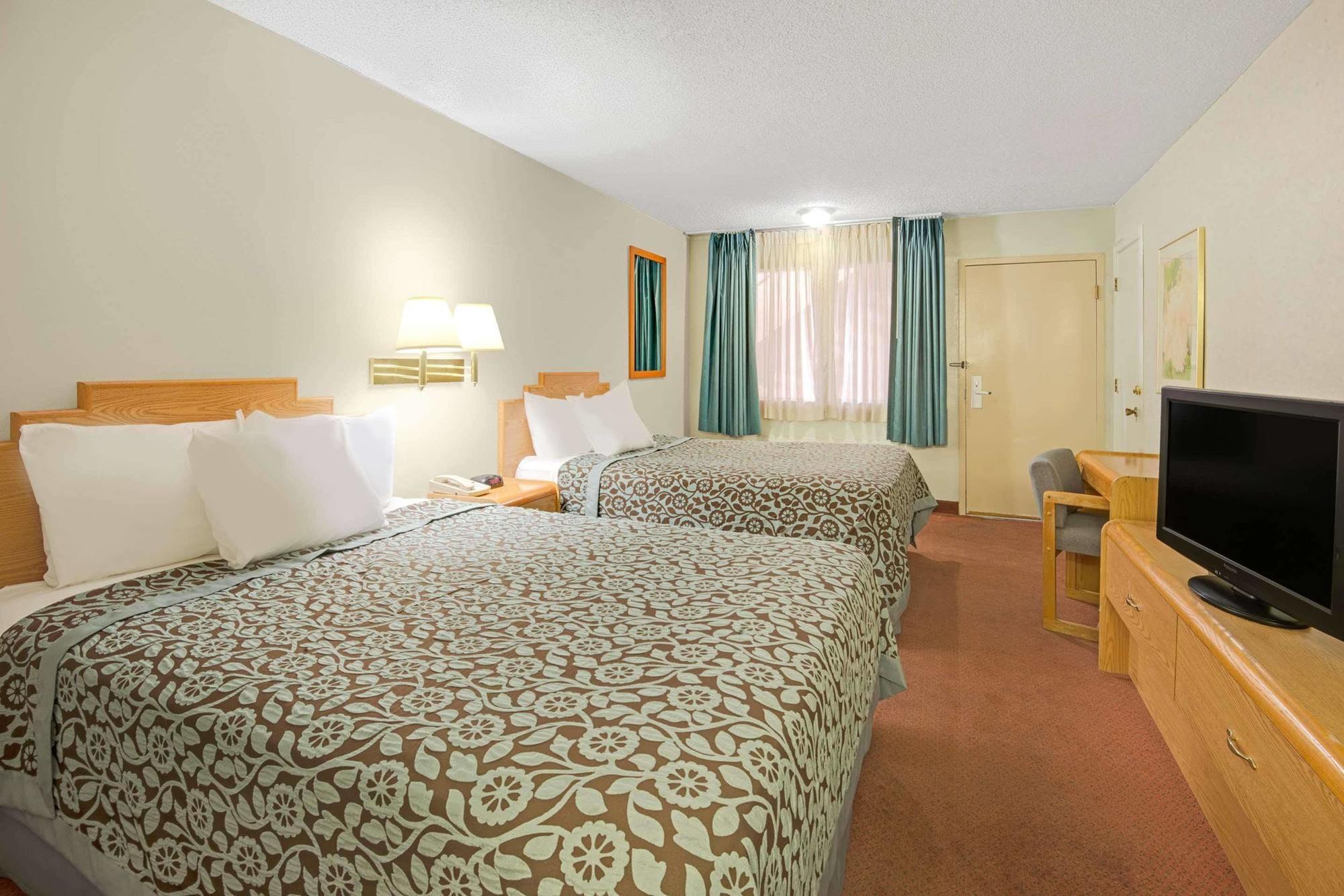 Midtown Inn & Suites Albuquerque Buitenkant foto