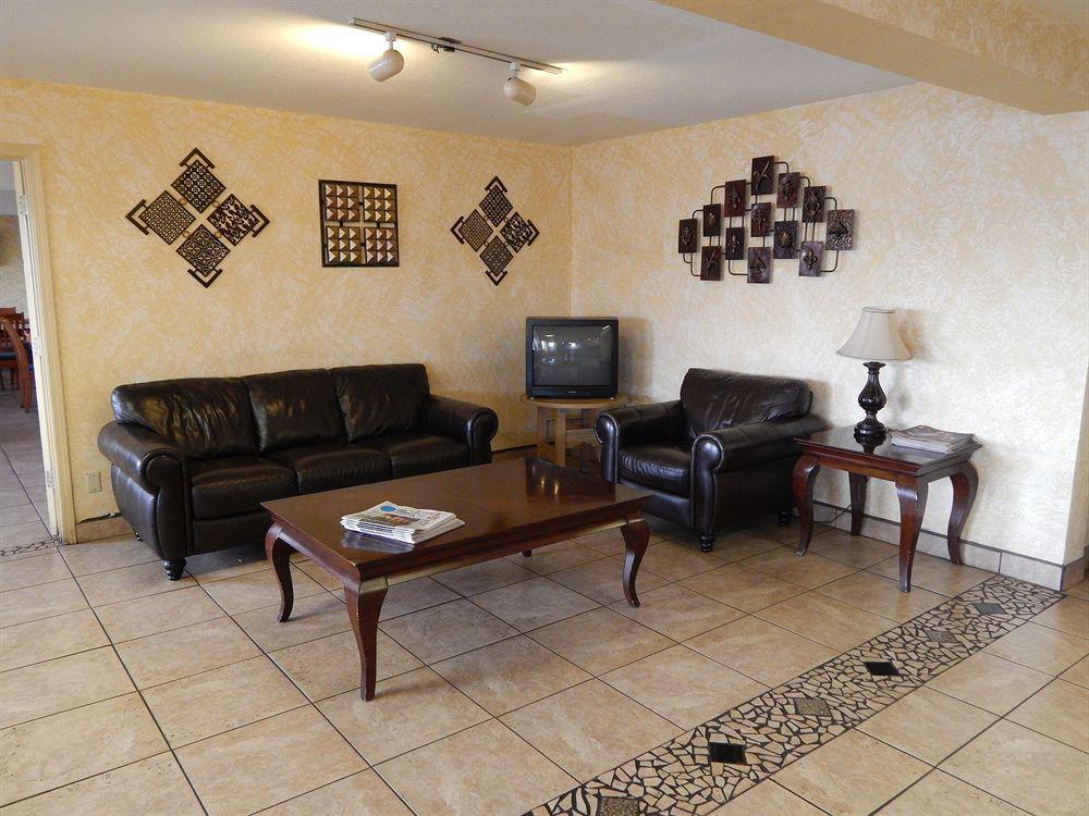 Midtown Inn & Suites Albuquerque Buitenkant foto